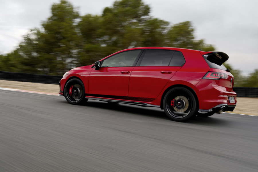 Zvanično predstavljen: Ovo je najjači VW Golf GTI ikada napravljen! FOTO