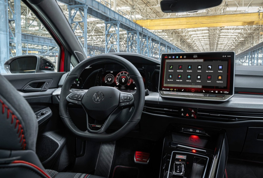 Zvanično predstavljen: Ovo je najjači VW Golf GTI ikada napravljen! FOTO