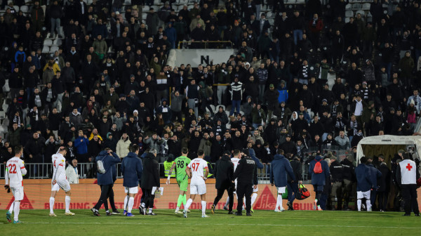 "Grobari" napali sudije u Humskoj!