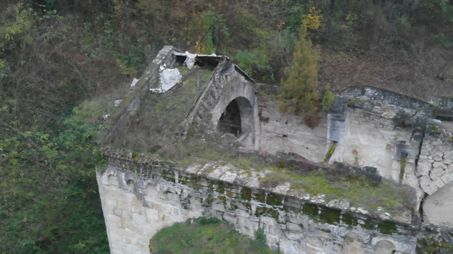 U ovoj misterioznoj crkvi kod Topole se srpska vojska pričešćivala kad je bilo najvažnije FOTO