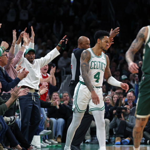 Baksi u slobodnom padu