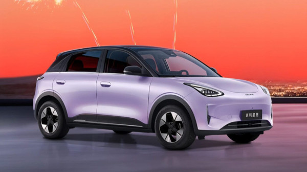 Domaći model od 9.500 dolara skinuo Teslu sa trona: Ovo je najprodavaniji auto u Kini