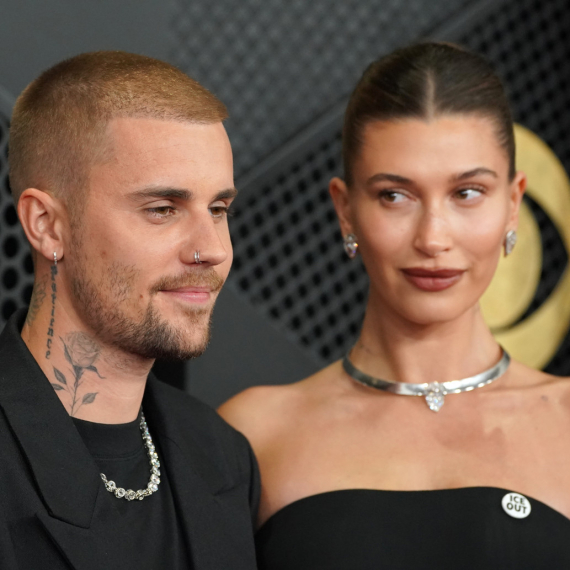 Nakon paklenih godina – slavna lepotica ponovo plače zbog njega FOTO/VIDEO