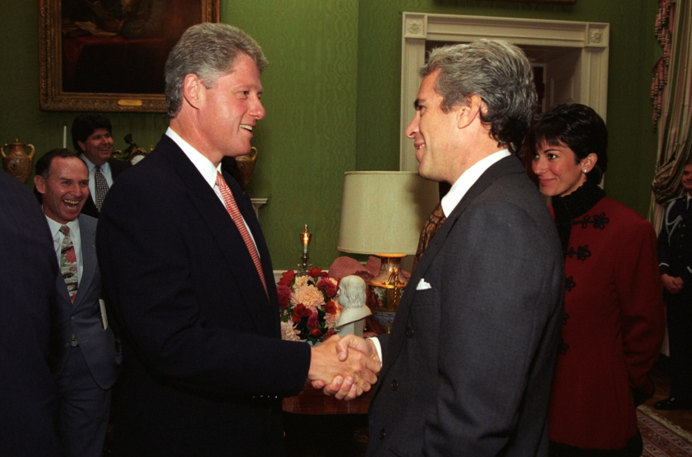 Klintonovi u centru skandala: Evo šta je o njima otkriveno u Epstajnovim dokumentima