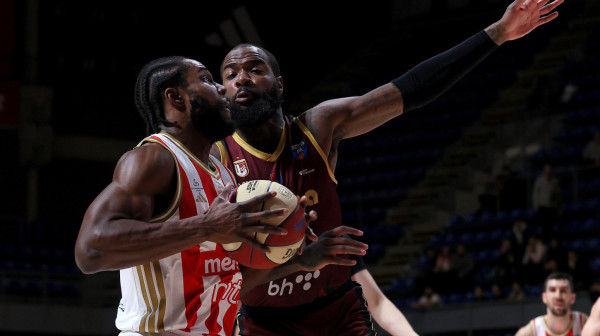 Odželej: "Kada pobeđujete imate metu na leđima"