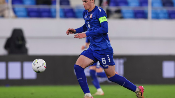 Zvezda poslala štopera u Portugal