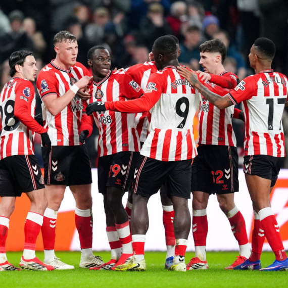 Sanderlend pogurao Barnli ka Čempionšipu, a sebe ka Evropi