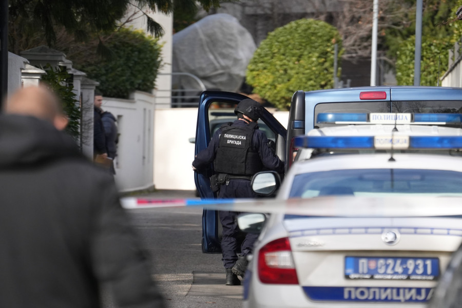 Drama na Dedinju; Novi detalji nakon bombe bačene na kuću Zdravka Čolića: Popucala su sva stakla VIDEO