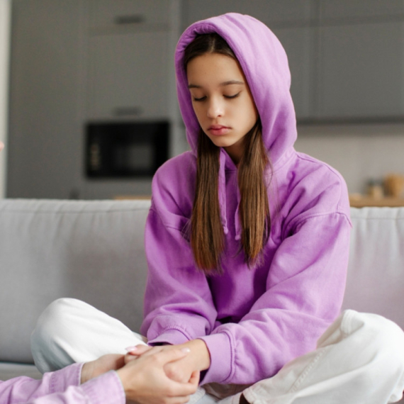 U kojim situacijama se tinejdžeri stide roditelja?