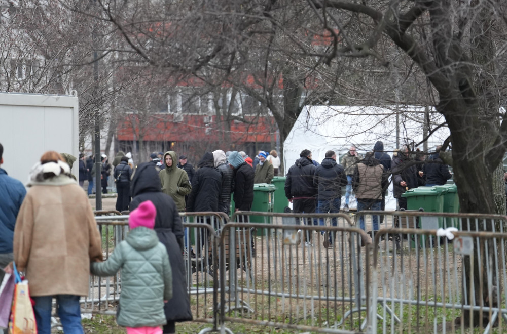 Obmana blokadera pala u vodu; Tvrdili su da Mrdićevi zakoni neće biti usvojeni, i da ih Vučić neće potpisati