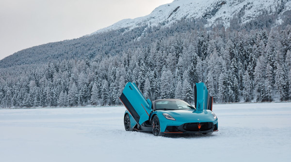 Jedan jedini primerak: Maserati MCPura Cielo Frozen Magma obeležio 100 godina Tridenta