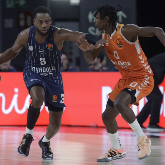 Efes konačno slavio u Evroligi – Valensija "razbijena" u Istanbulu!