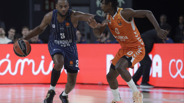 Efes konačno slavio u Evroligi – Valensija "razbijena" u Istanbulu!