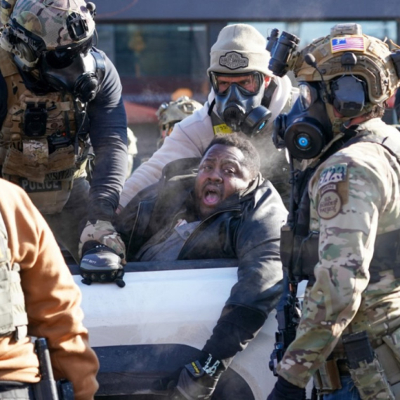 "Prelomili" su: Agenci ICE neće sprovoditi akcije po Italiji