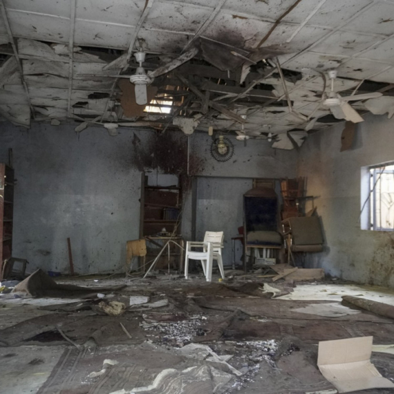 Užas: Naoružani banditi upali u selo i poubijali 162 ljudi