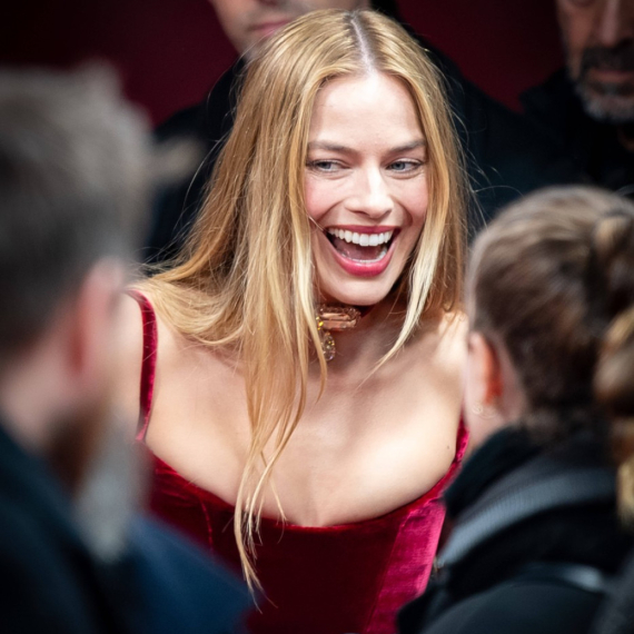 Najlepša žena sveta se malo "doradila": Evo šta je sve radila na licu FOTO/VIDEO