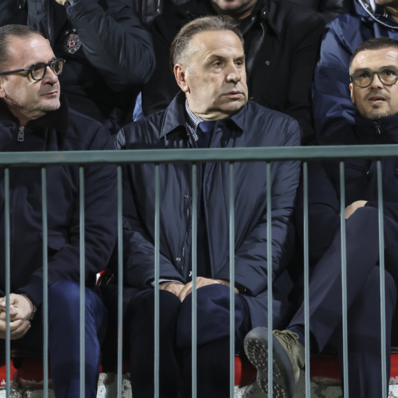 Sastanak u Humskoj o Nenadu Stojakoviću