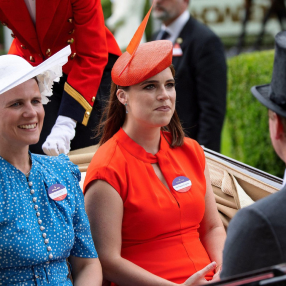 Senka Epstajna nad kraljevskom porodicom: Princeza pod pritiskom očevih afera