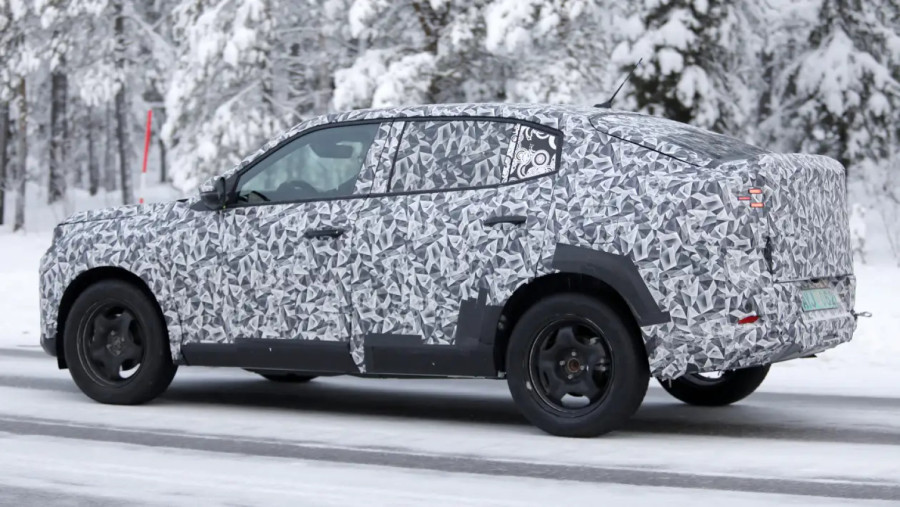 Novi Fiat SUV prvi put u javnosti: Panda dizajn dobija novi oblik FOTO