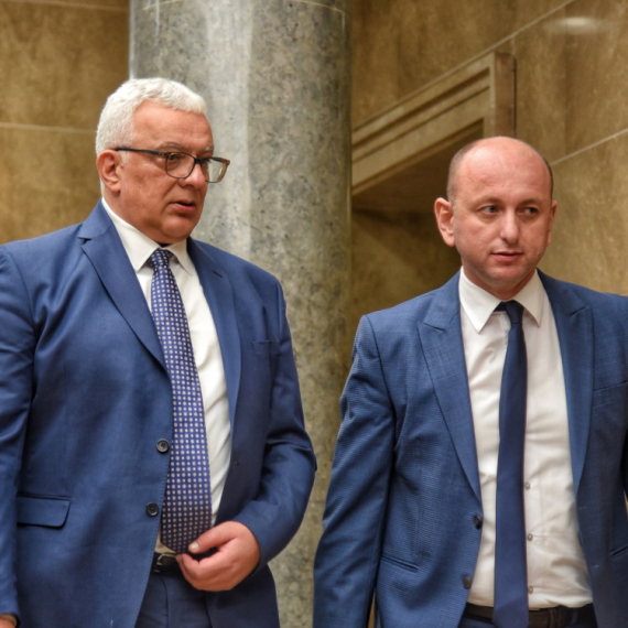 Knežević: Sa Mandićem različito vidimo kako se brane interesi srpskog naroda