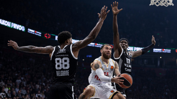 Majk Džejms je bio jasan: "Bonga mora da ode bilo gde"