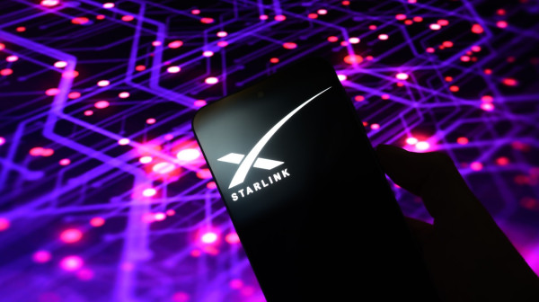 Svemirski iPhone? Mask planira Starlink telefon