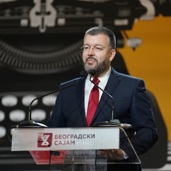 Profesor Antić u 30 sekundi opisao N1 i Šolaka: "Njemu su njegove milijarde jedina nacija" VIDEO