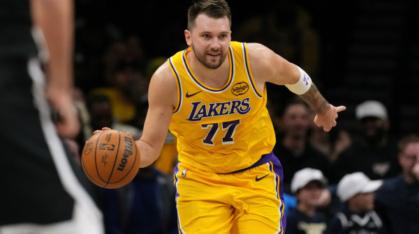 Dončićevo veče za zaborav: Povreda se nadovezala na loše izdanje