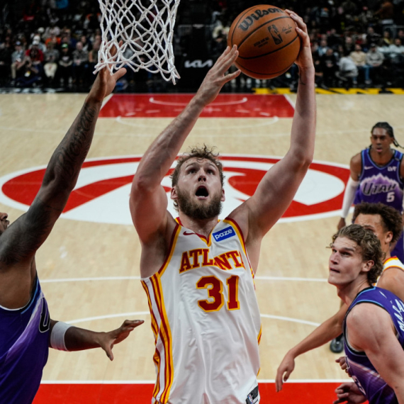 Lendejl "izgrmeo" na debiju, Rajaković produbio krizu Bulsa VIDEO