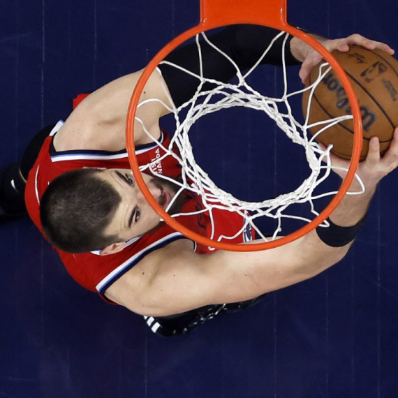 Surova NBA liga – Hrvat u danu u kom je postao otac poslat 3.000 km dalje