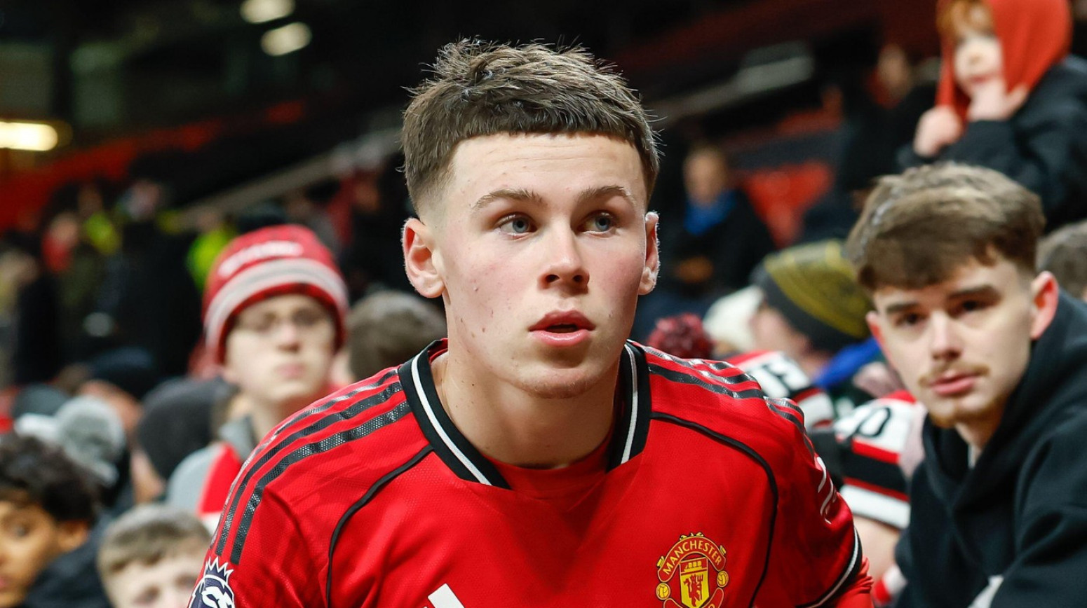 Lete godine – sinovi Vejna Runija i Majkla Karika na korak od prvog tima Mančester junajteda