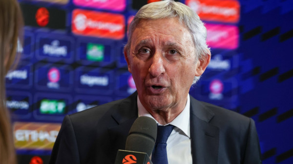 Obraćanje Pešića – može, ali na kom jeziku? VIDEO