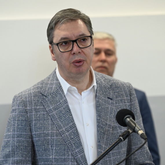 Vučić sutra na ceremoniji uručenja rešenja za program razvoja prerađivačkih kapacitet