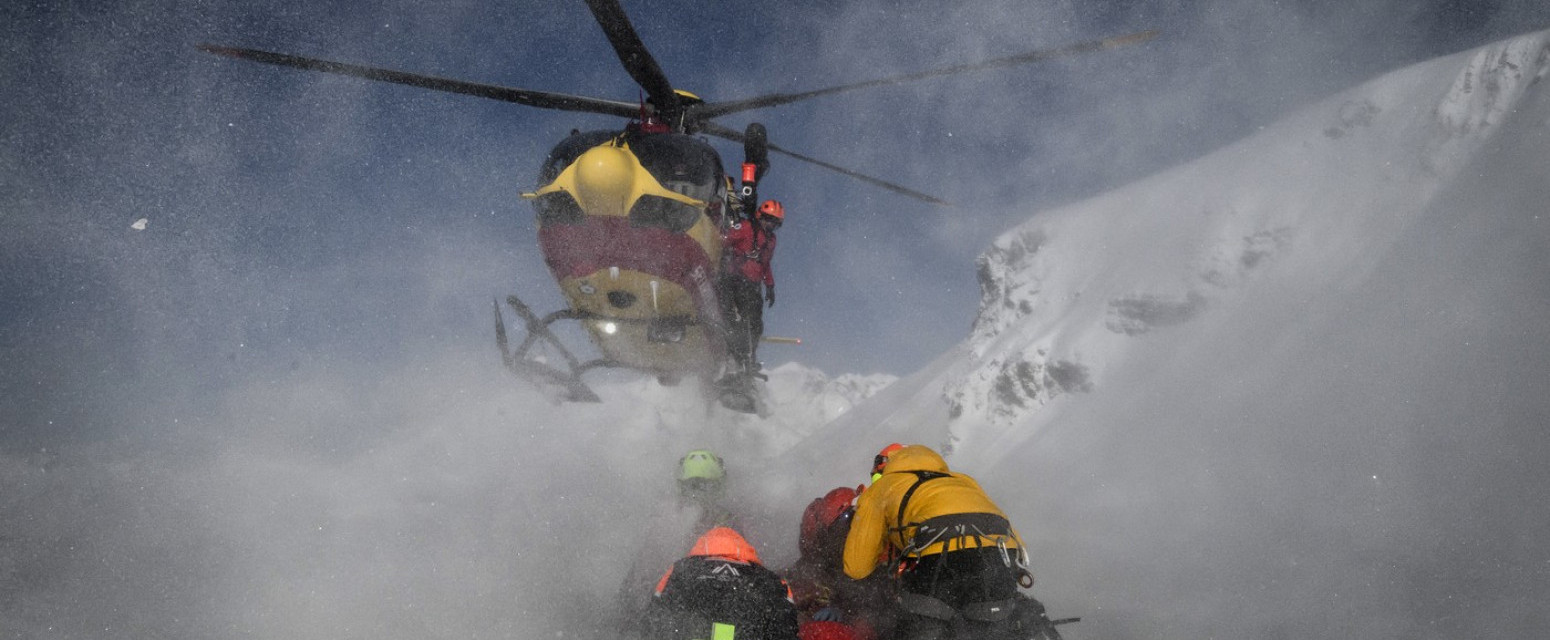Crni bilans u Alpima: Lavine usmrtile tri osobe, helikopteri evakuisali povređene