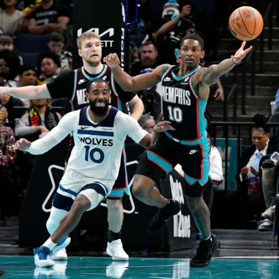 Bizarno: Minesota trejdovala Konlija – on se vraća posle tri dana