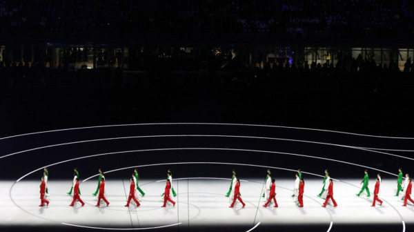 San Siro u znaku sećanja na Đorđa Armanija – Maraja Keri otpevala čuvenu pesmu