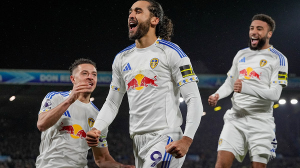 Milenković i "šumari" potučeni u Lidsu