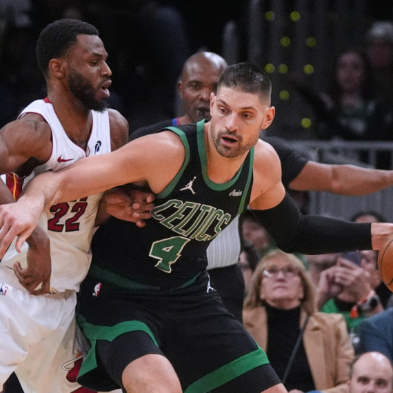 Preokret sezone Bostona – Vučević dobar na debiju, Jović sve promašio