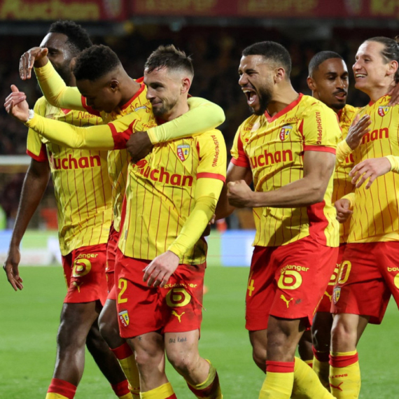 Lens može i sa igračem manje