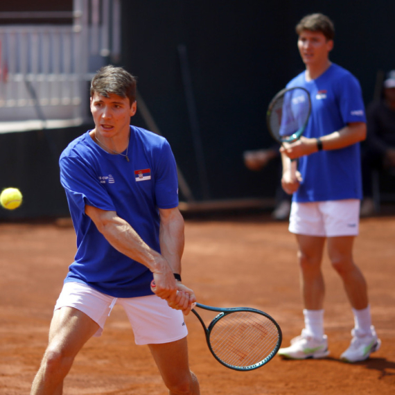 Oslabljena Srbija ispala iz Dejvis kup elite