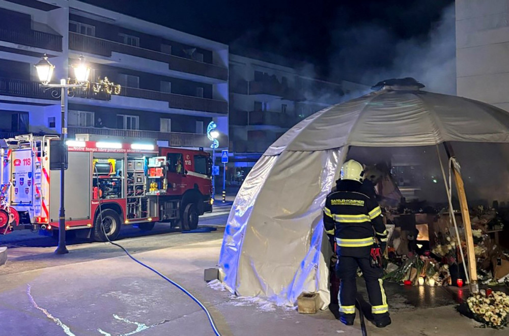 Zapalio se spomenik žrtvama požara u Kran-Montani