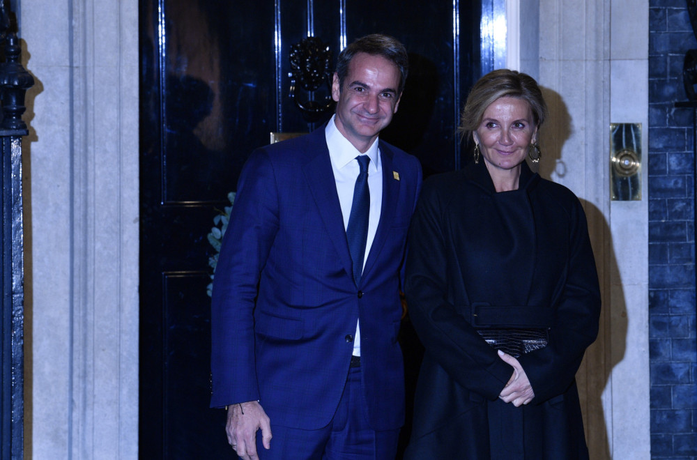 Micotakisova supruga doživela tešku saobraćajku; Hitno operisana