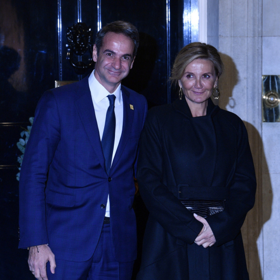 Micotakisova supruga doživela tešku saobraćajku; Hitno operisana