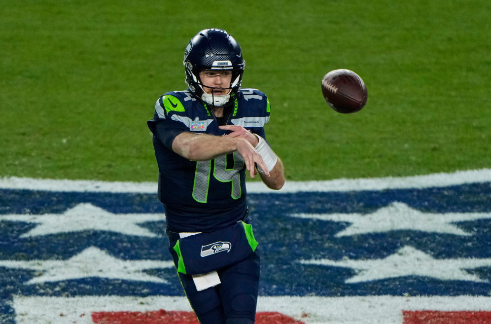 Mej zakopao sebe i Patriote – Sijetl stavio ruku na Lombardijev trofej!