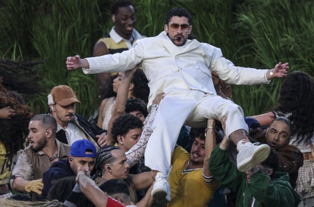 Svet mu aplaudira, on briše sve: Neočekivan potez Bed Banija nakon Superboula FOTO