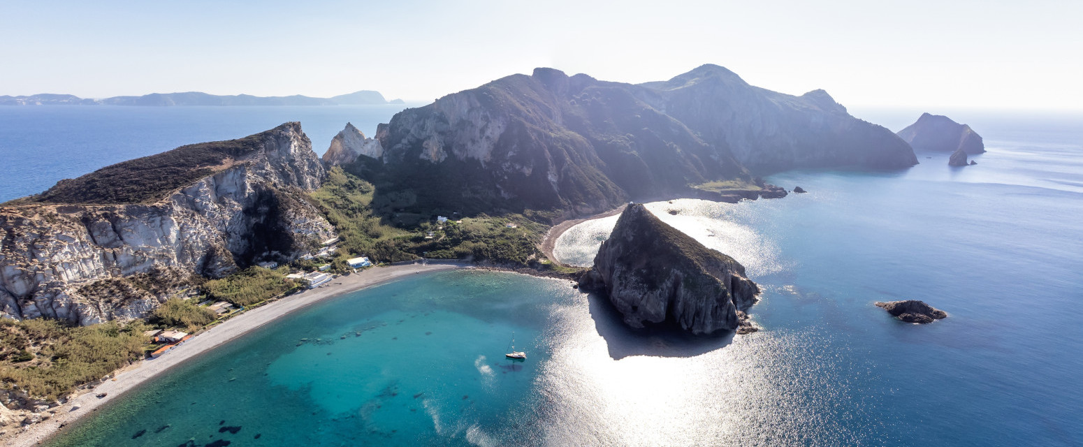 Italijansko ostrvo izgleda kao raj na zemlji: Mnogi nisu ni čuli za njega  FOTO