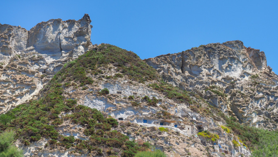 Italijansko ostrvo izgleda kao raj na zemlji: Mnogi nisu ni čuli za njega  FOTO