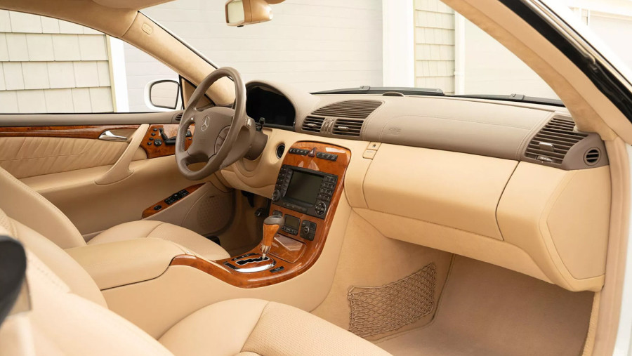 Mercedes star 20 godina prodat za 300.000 dolara: Rekordna cena za retki V12 kupe FOTO