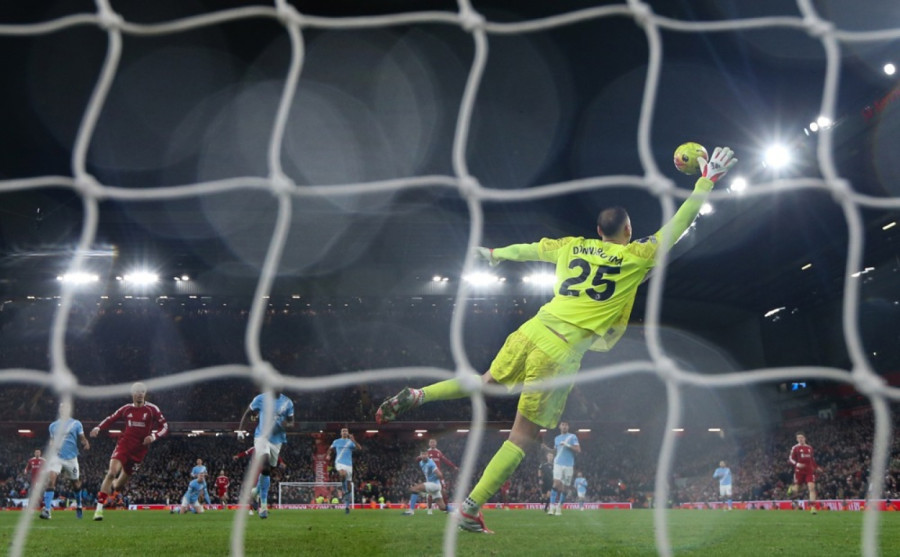 Bura na Enfildu – lepotica Soboslaja i Halandova presuda redsima u 90+3