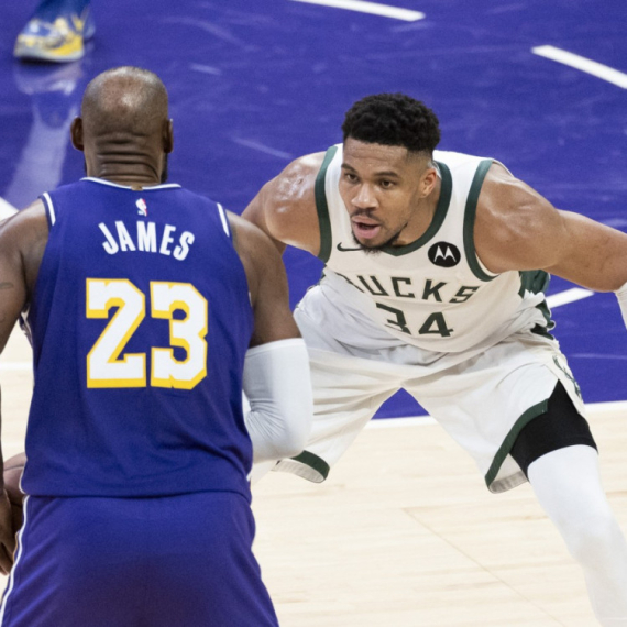 Arinas kritikuje Lejkerse: "Trejdovao bih Lebrona za Janisa"